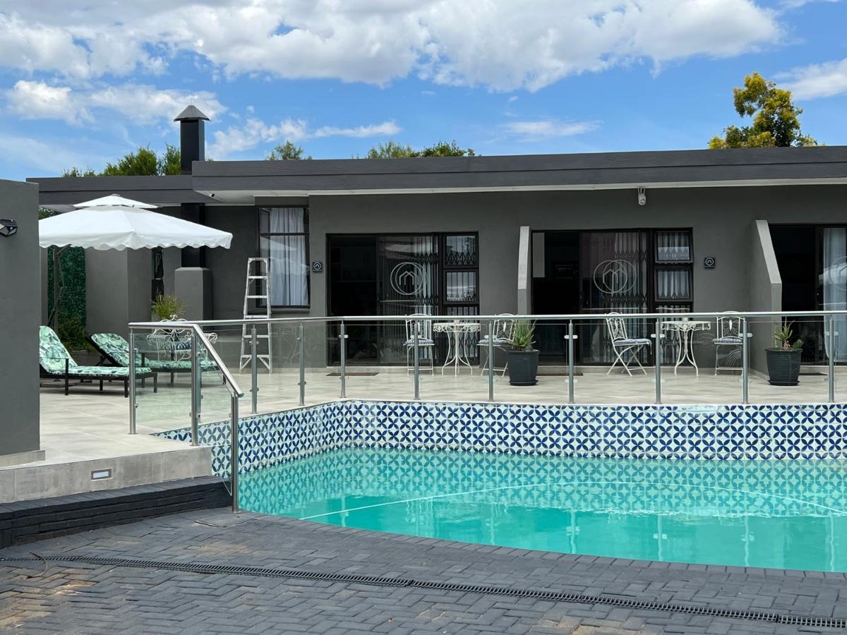 Hotel Inbloem à Bloemfontein Extérieur photo